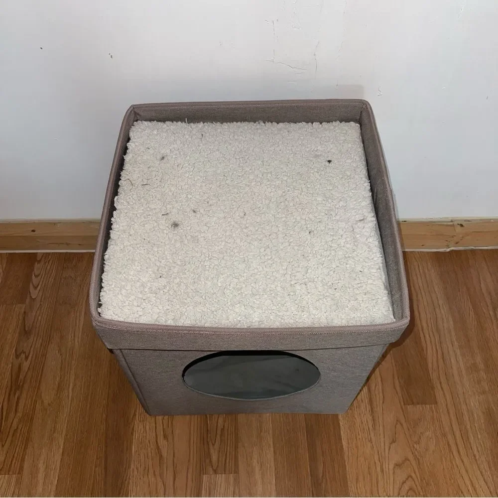 Kitty Cat Stackable & Portable Cube Bed